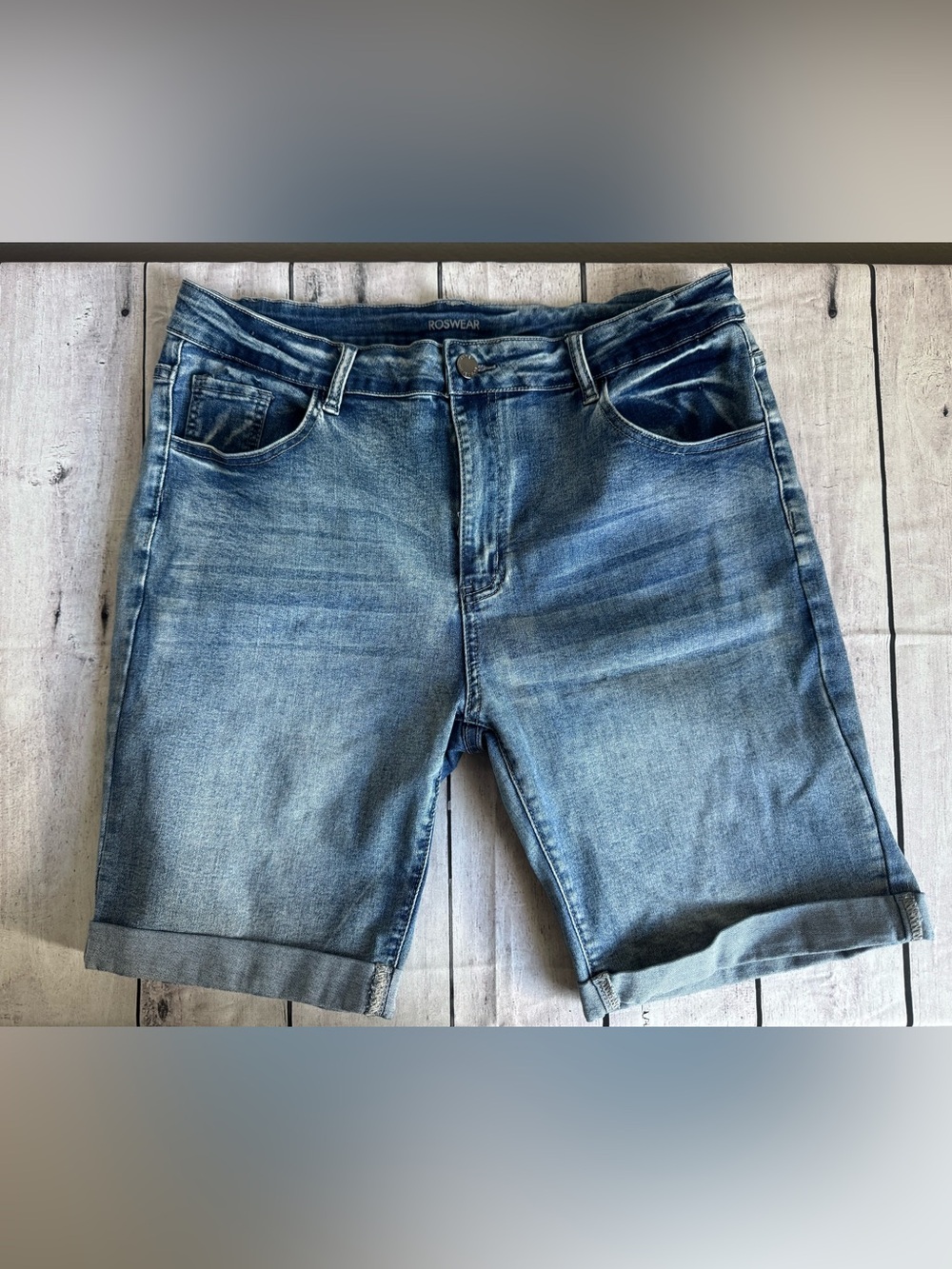 Womens XL 14/16 Stretch Roll Hem Jean Shorts Med Wash
